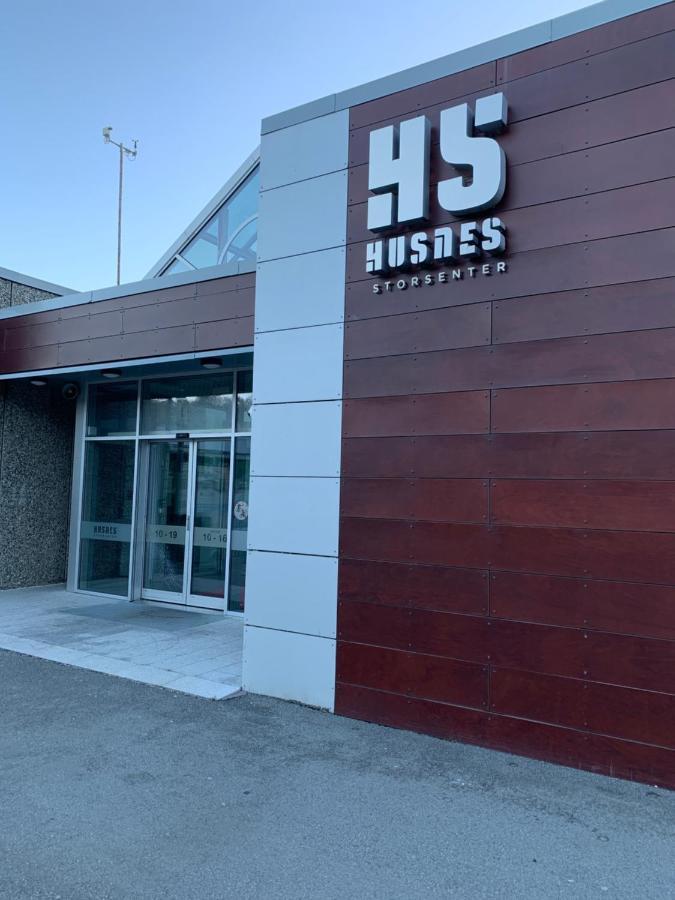 Husnes Sentrum Hotell Exterior photo