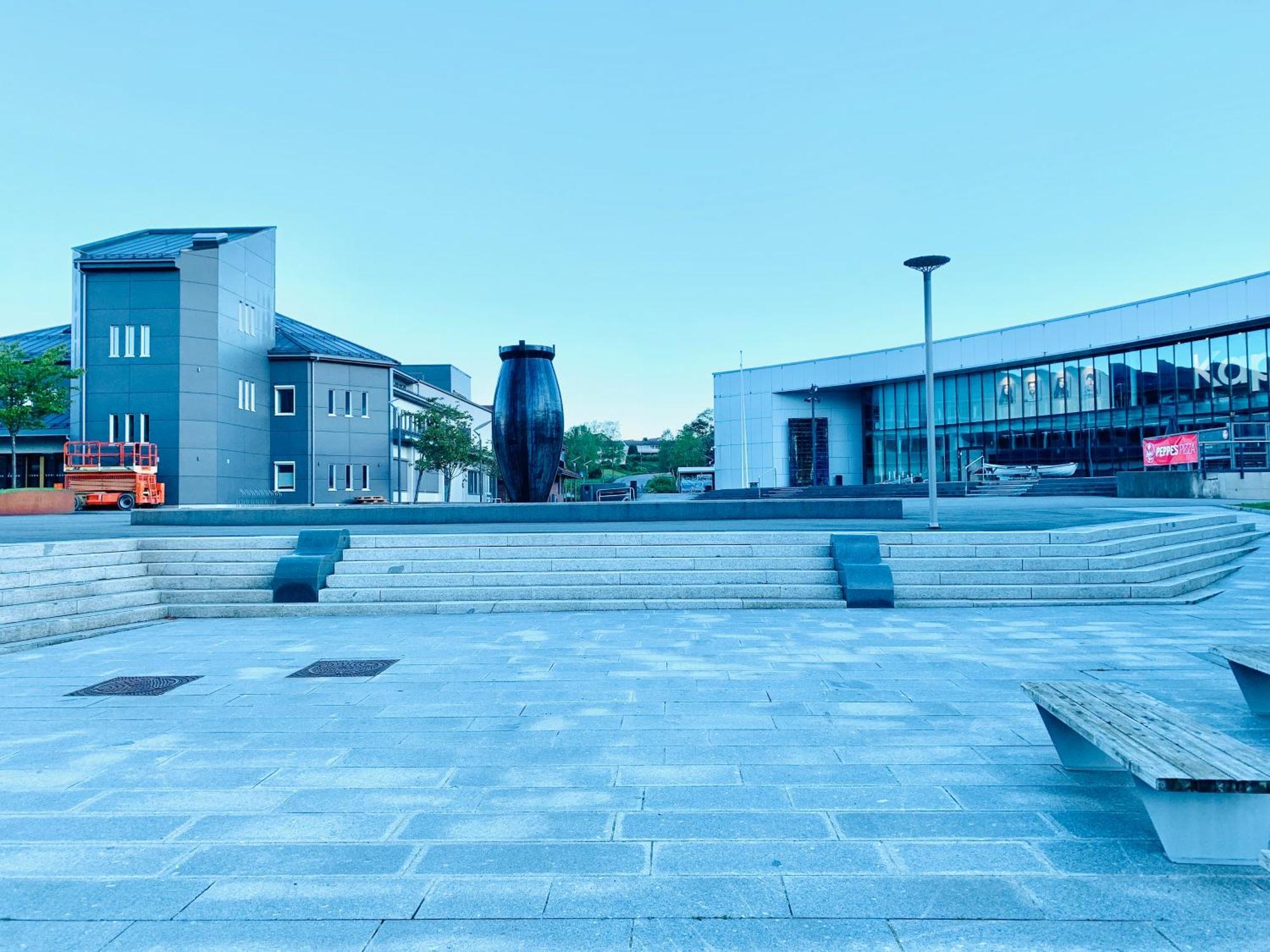 Husnes Sentrum Hotell Exterior photo